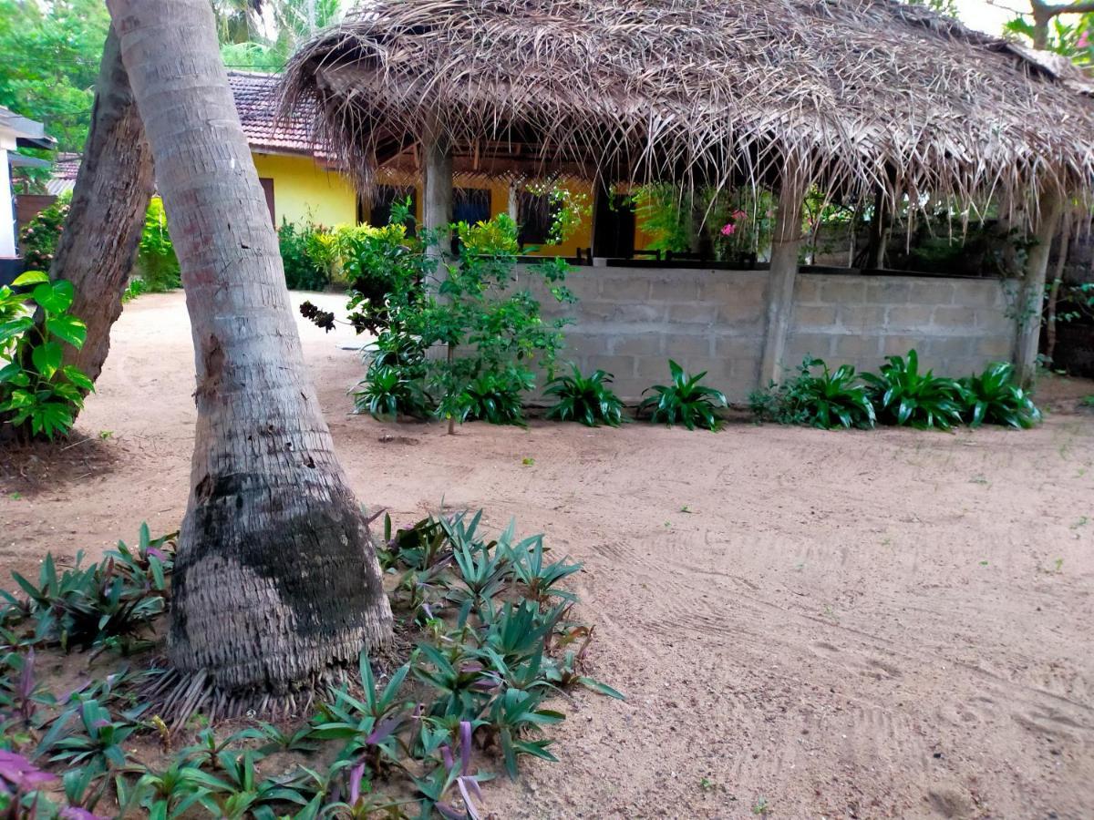 Hotel Eastwind Surf Camp Arugam Bay Zewnętrze zdjęcie